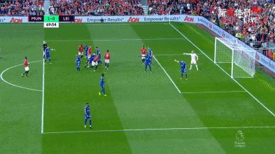 值得一提的是,林加德助攻费莱尼打进扩大比分的进球,而林加德也是替补