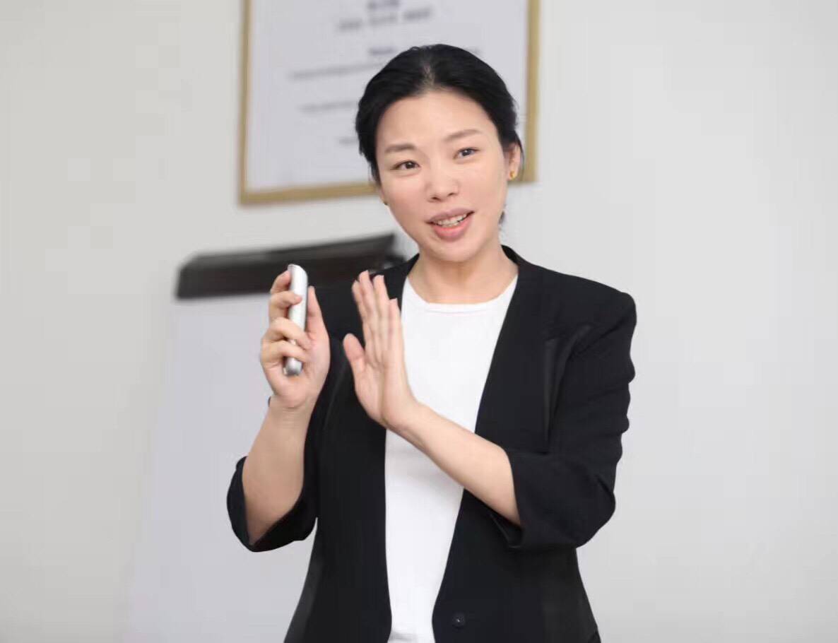 狠人张红梅女本柔弱为梦则刚