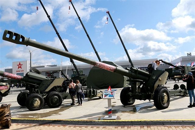 2c19(2s19)自行榴弹炮.