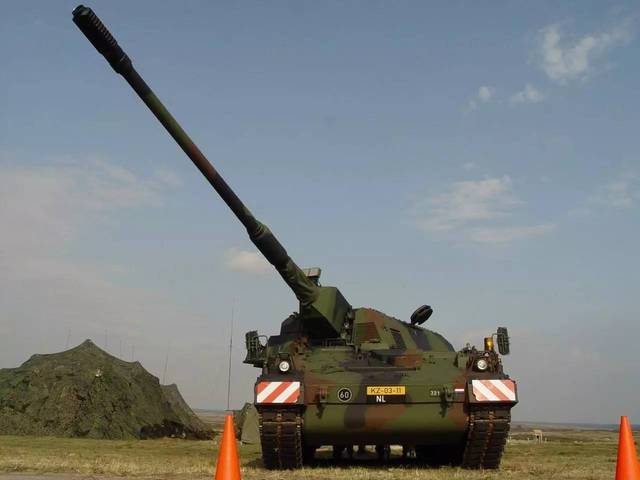 德国陆军野战炮兵:竟然淘汰了全部的牵引式火炮