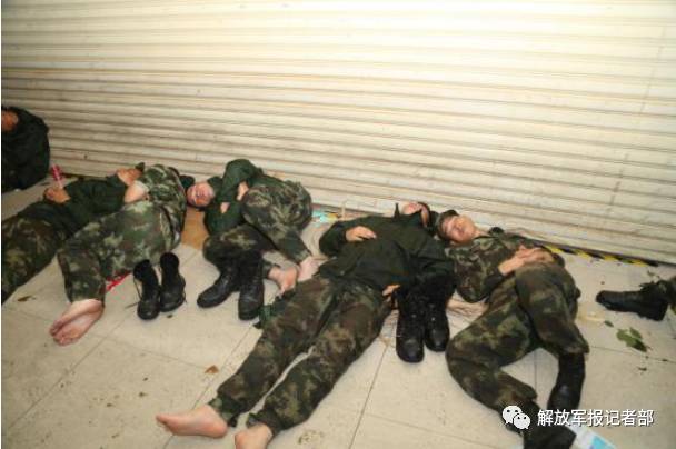 四天两历台风他们狼狈的样子感动整座城市