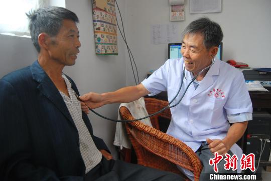 潘志方 摄中新网邢台8月29日电(张鹏翔 李铁锤 潘志方)"我干了近40年