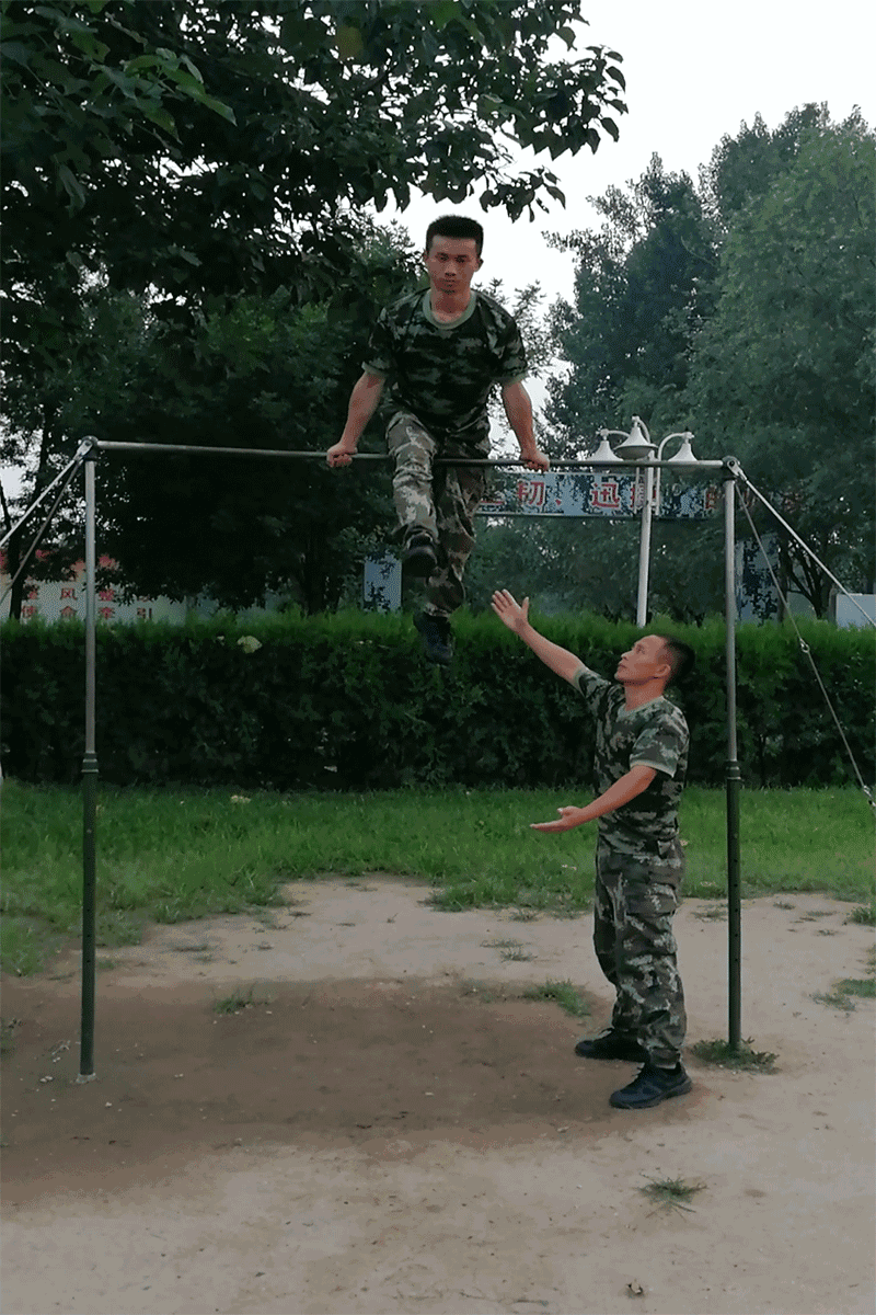 一组动图让你看过瘾|兵哥哥|训练场|排长_新浪新闻