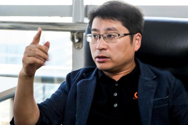 刘江峰辞任酷派ceo蒋超接棒,两乐视系执董改任非执行董事