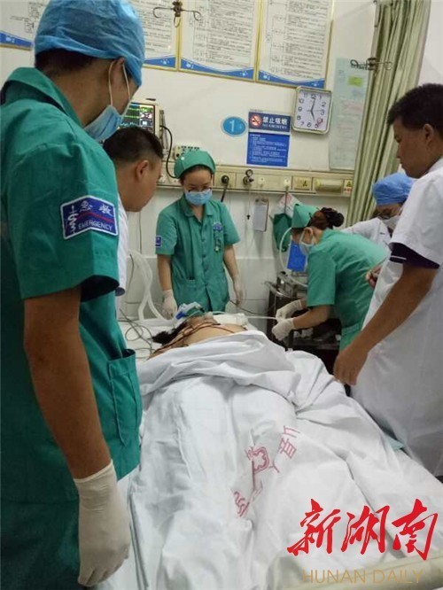 湘西一女子吵架后喝农药轻生心跳停止10分钟被救活