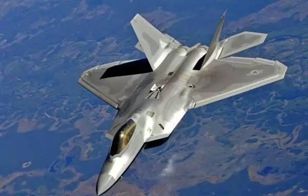 不看性能看颜值歼20不敌f22