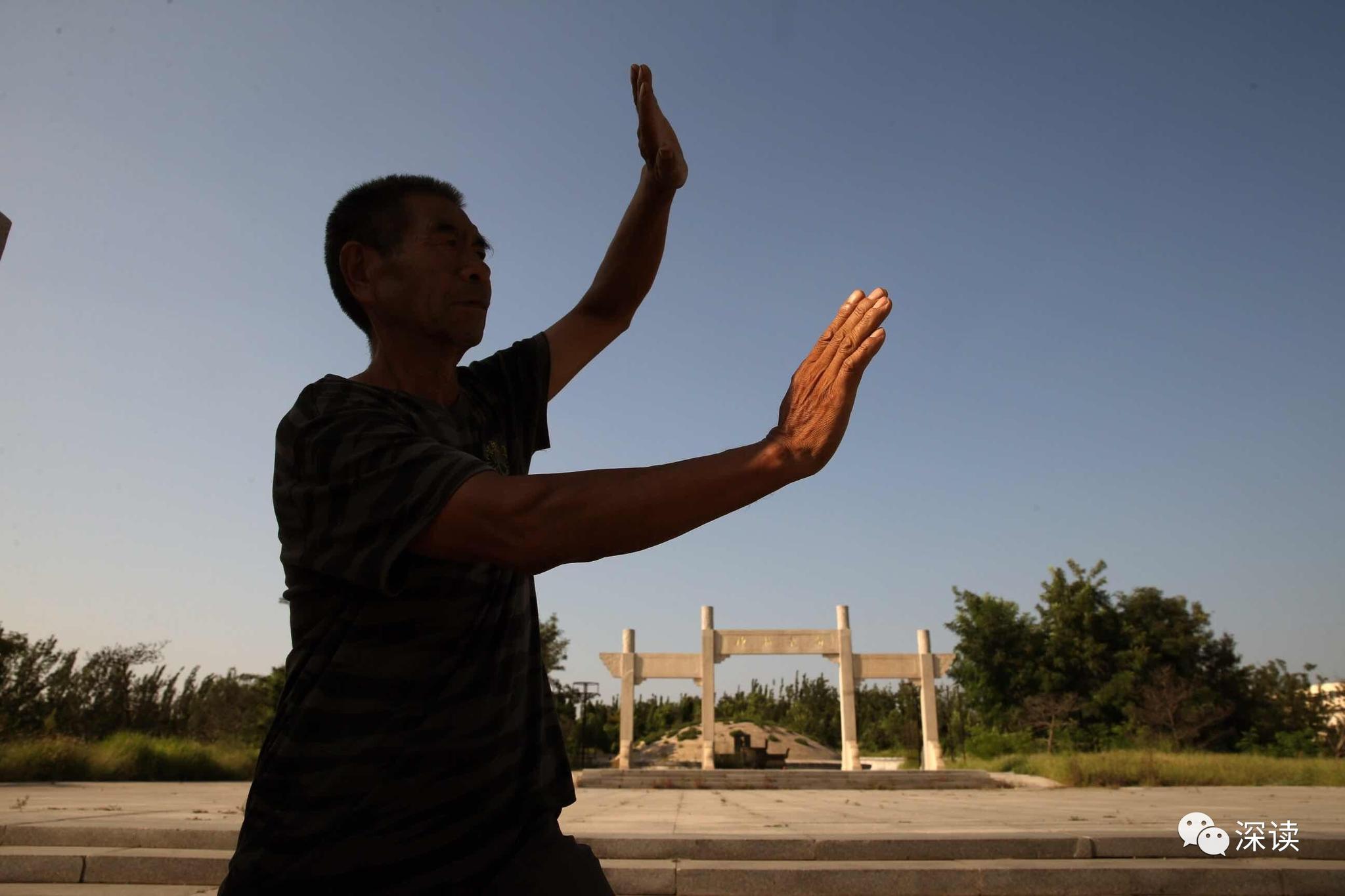 低端到中高端这些二手车值 万元练手代步二手车 丰田FJ酷路泽二手车值得买吗