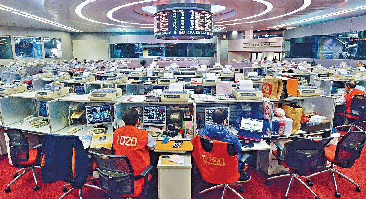历经31年兴衰港交所交易大厅今秋将关闭
