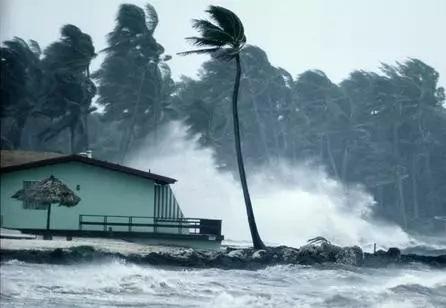 损失排第二飓风哈维减缓美国经济增速
