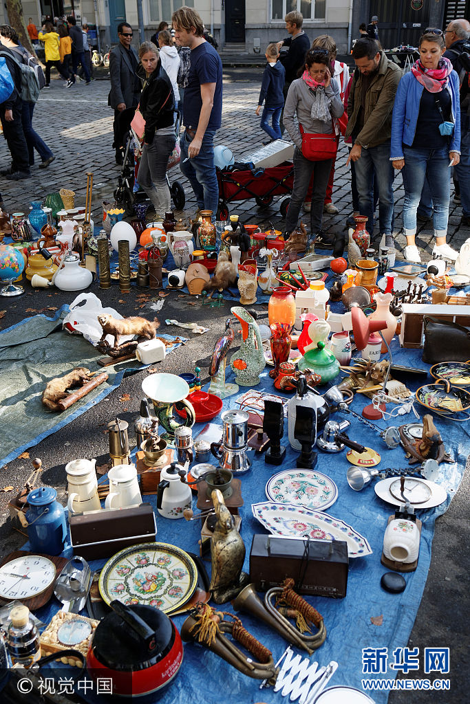 当地时间2017年9月2日,法国里尔,一年一度的里尔跳蚤市场开市,这是
