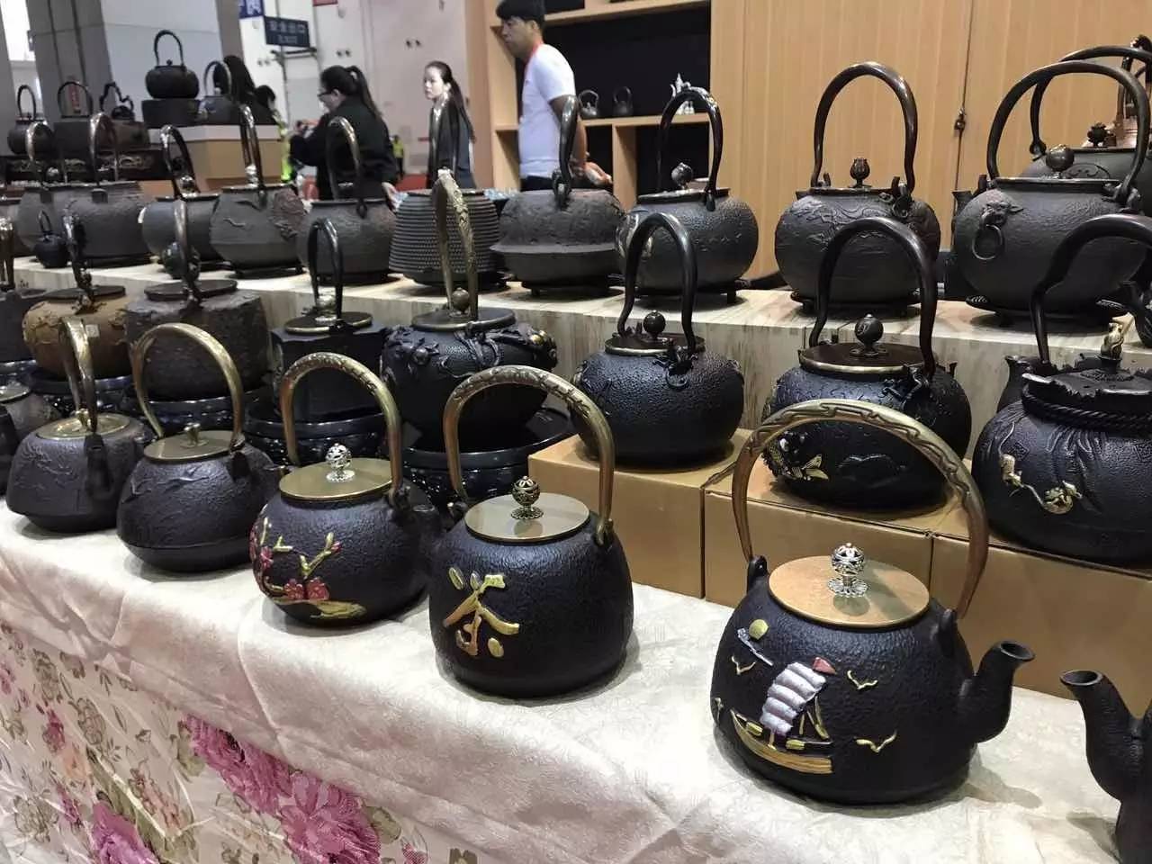 上海跨境电子商务:新经济模式下的创新实践