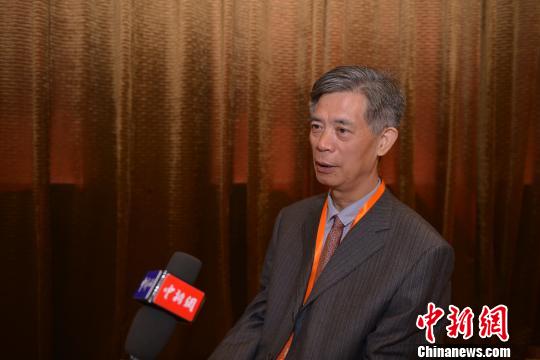 郭招金谈当代慈孝当今论孝道忠孝要两全