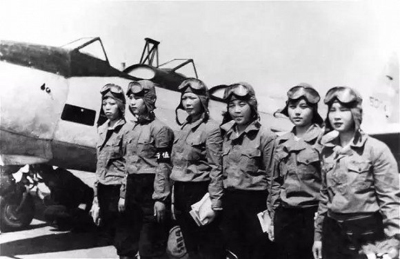 她出生于印度贱民阶级却成为全球驾驶波音777的最年轻女机长