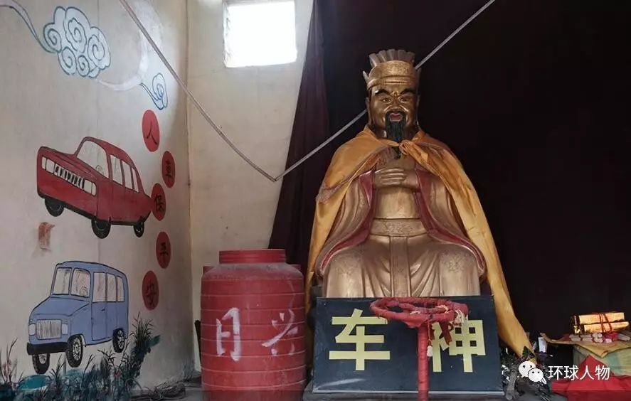 作为清华高材生却钟情乡间建筑他觉得建筑学院应该教没钱怎么造房子