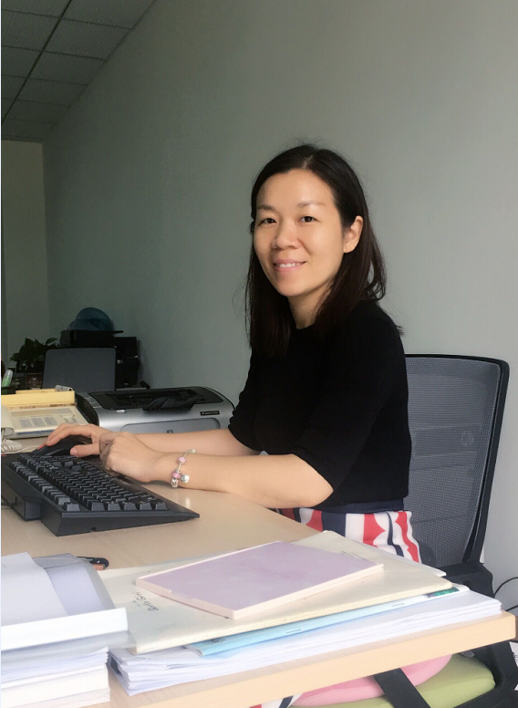 教师风采录陈艳做好考生服务员的三个秘诀图文