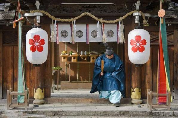 日本神道教究竟是什么?浅谈日本的神道教|日本文化|神道教|神社|天皇_新浪新闻