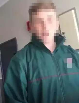 新西兰连发歧视华人事件 华裔学生门牙被一拳