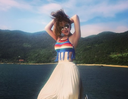 王全安93年小女友左烨发文时隔一年否认恋情