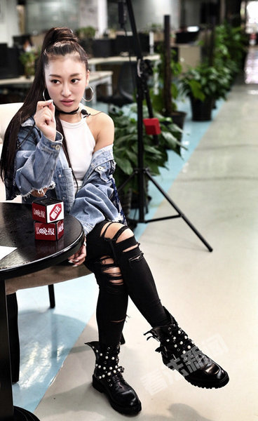 秦宇子做客红me访:和齐秦的师生缘