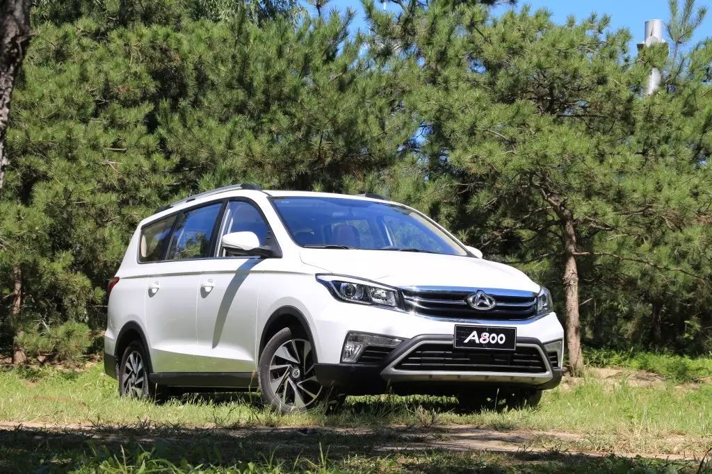 买mpv,重点看长安欧尚a800,1.6升豪华版到店实拍|汽车消费报告