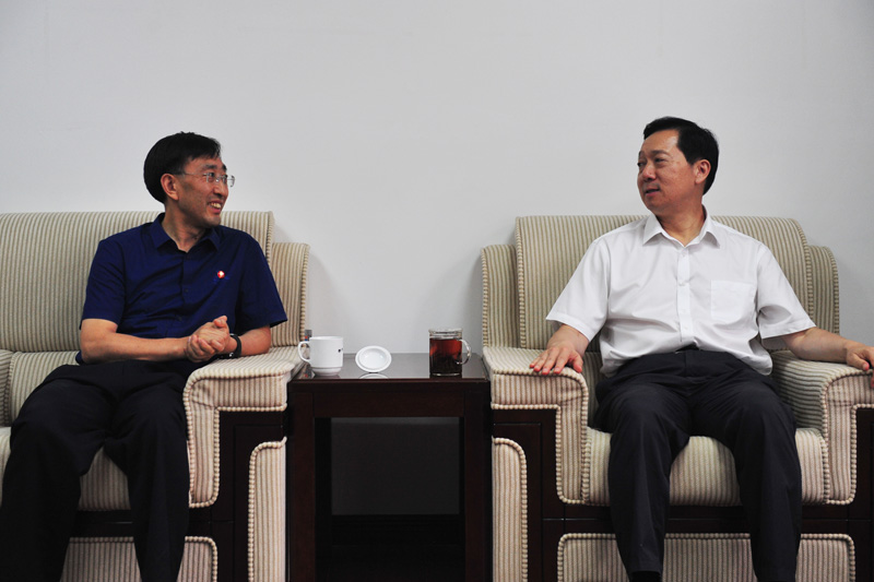 郭瑞民同志会见公安部扶贫办主任装财局副巡视员王强一行