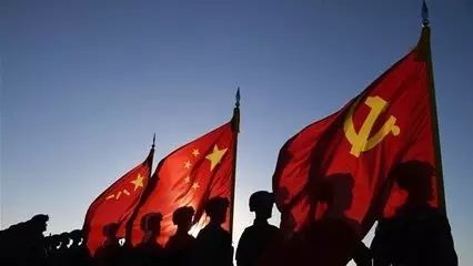 解放军报刊文告诉你:什么是人民军队牢不可破的精神支柱