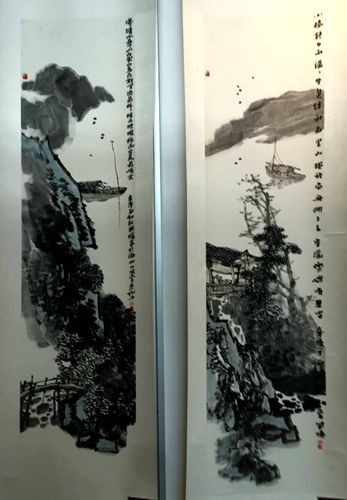 翰墨飘 香重庆文博会大型书画艺术展受欢迎