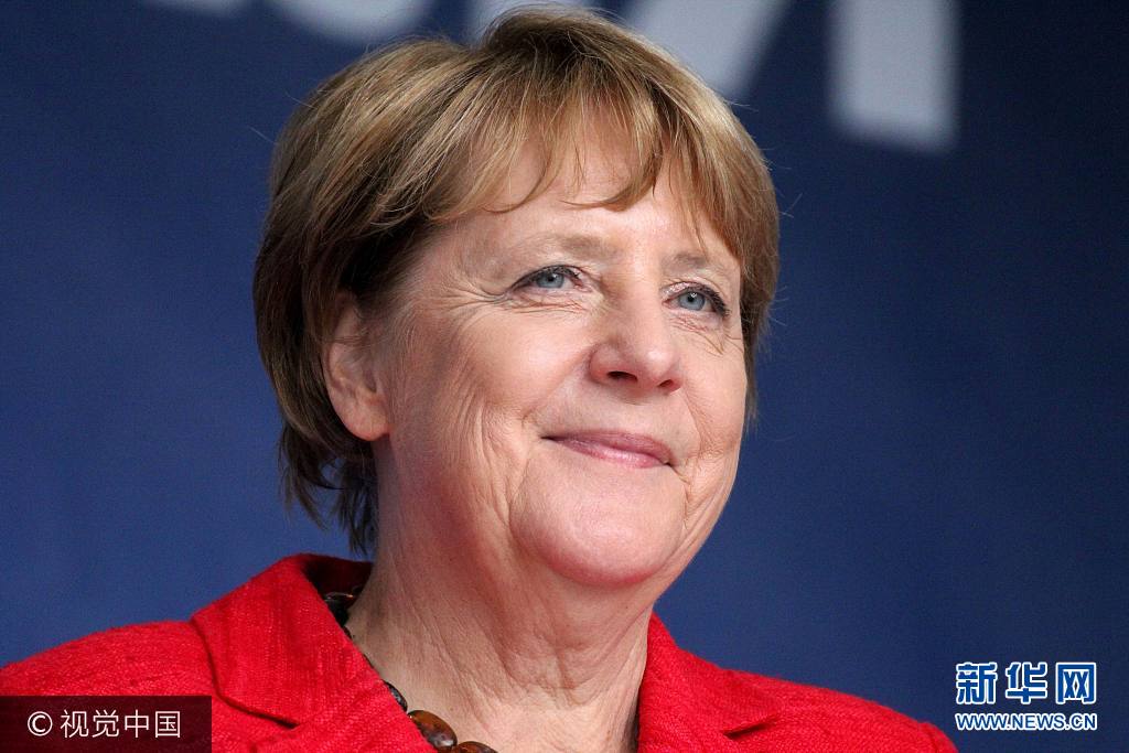 德国总理默克尔参加大选拉票活动 多次撇嘴卖萌(组图)