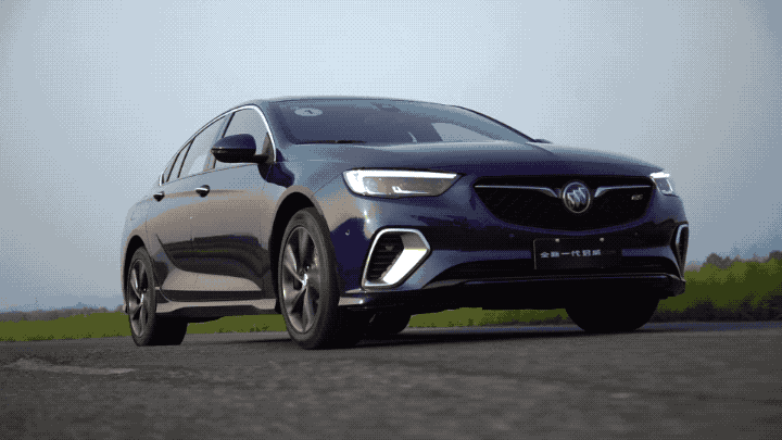 再不疯狂就老了！赶紧开这车爽一把！