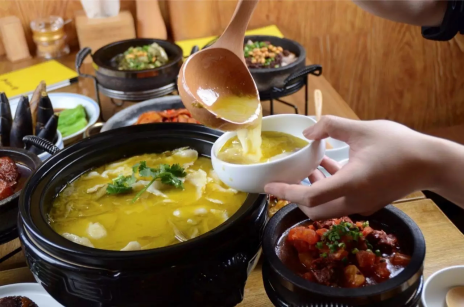 九锅一堂让"非遗酸菜"走进寻常百姓餐桌