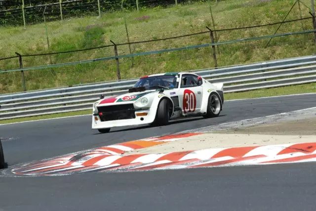 车友从垃圾堆里捡回来的漂移车，竟然是辆70年代的街头