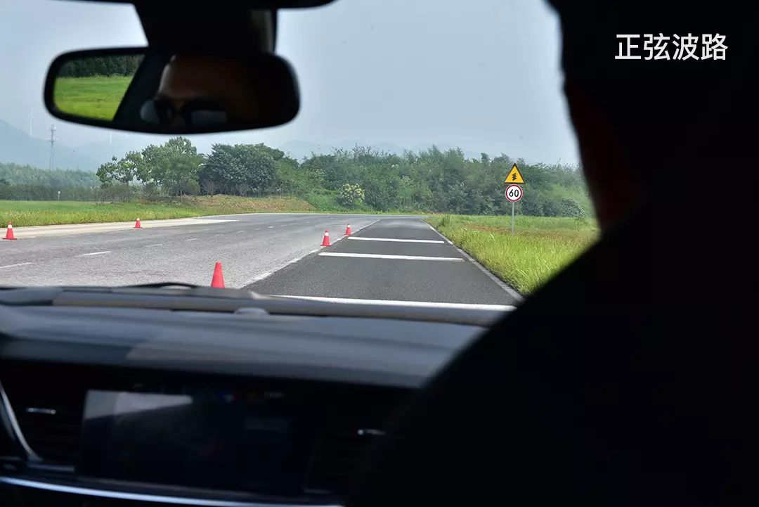 30万内最高性能的中型车？给你不买宝马的理由！