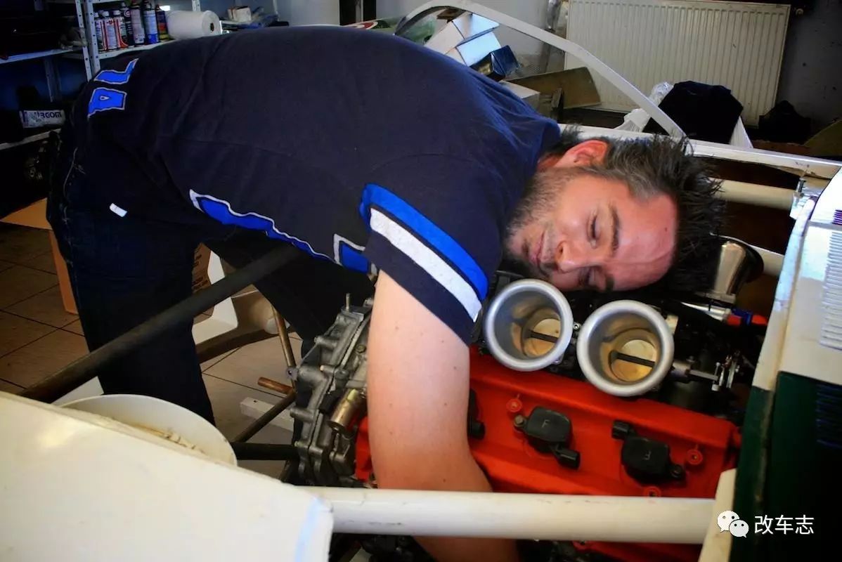 车友从垃圾堆里捡回来的漂移车，竟然是辆70年代的街头