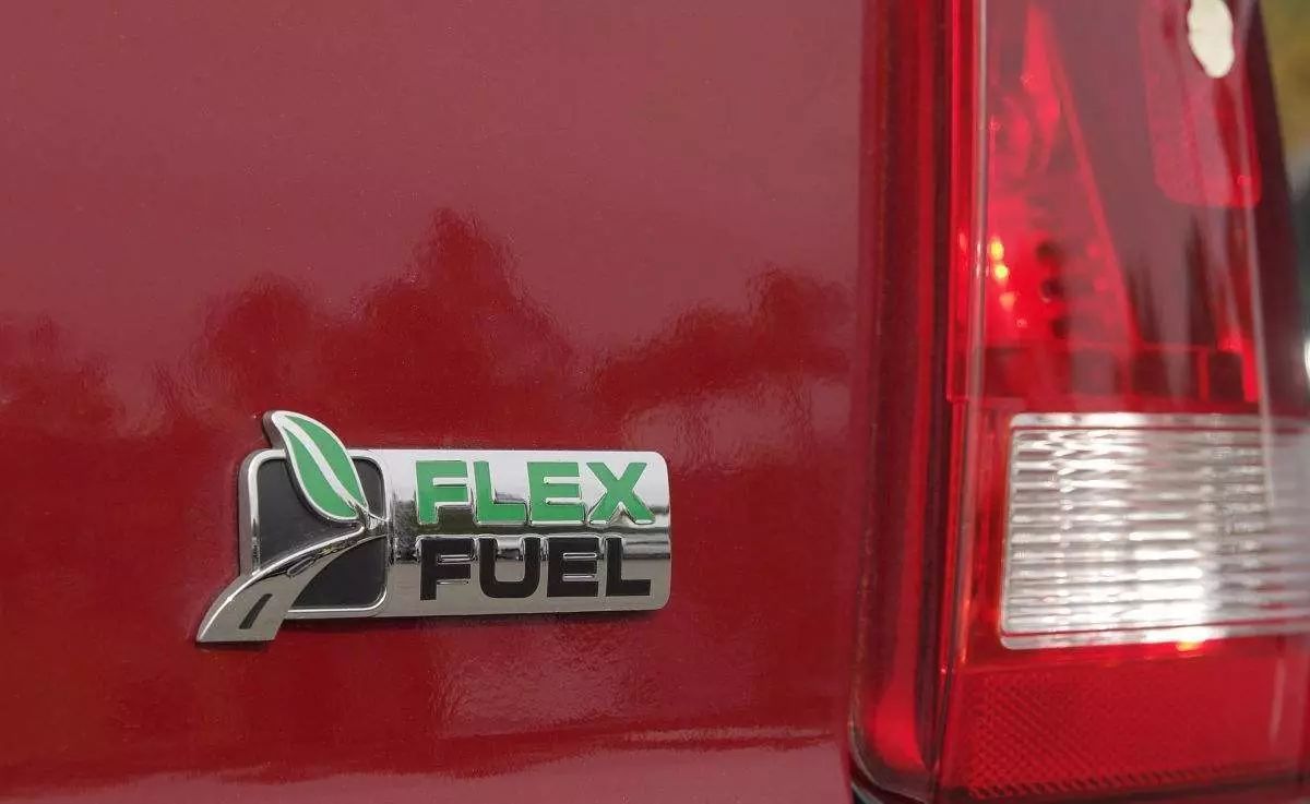 解读丨乙醇汽油或成汽车电动化前的捍卫者