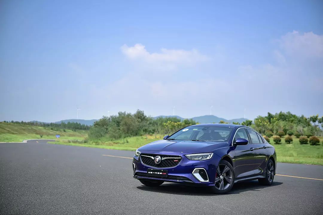 30万内最高性能的中型车？给你不买宝马的理由！