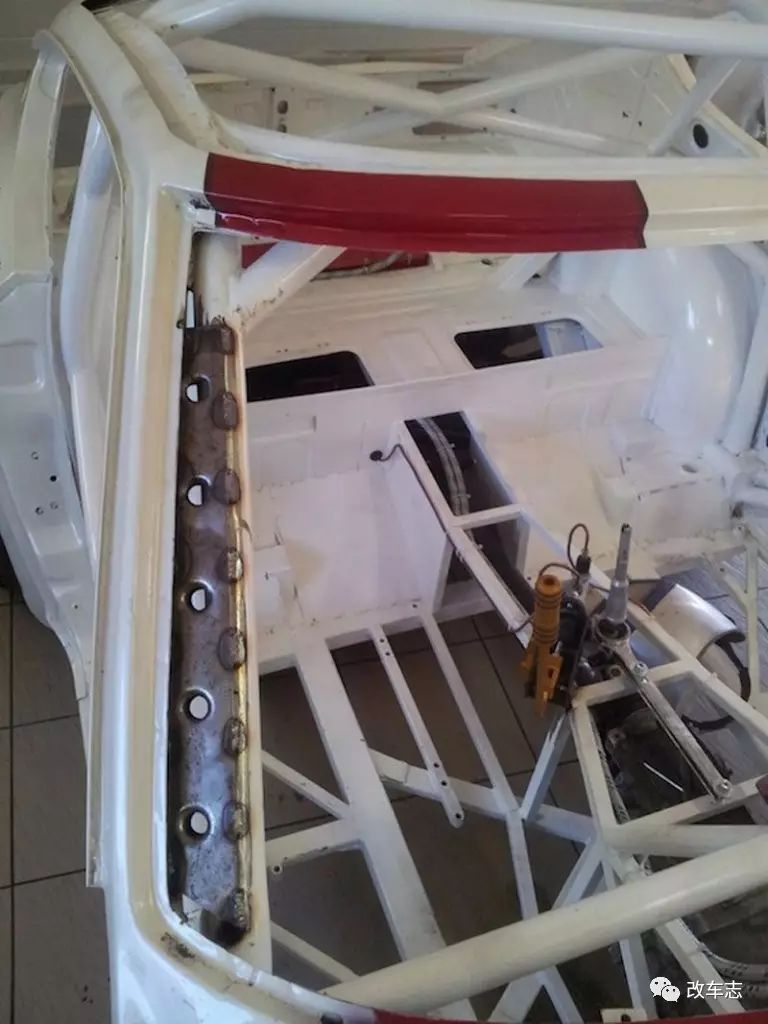 车友从垃圾堆里捡回来的漂移车，竟然是辆70年代的街头