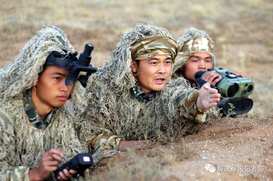 战绩:进攻战斗中,带领全排奋勇作战,在只剩下自己的情况下,孤军作战