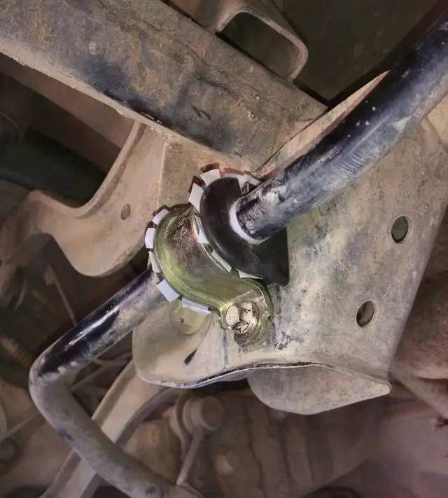 方向盘有异响，一般可能是这些地方有问题！