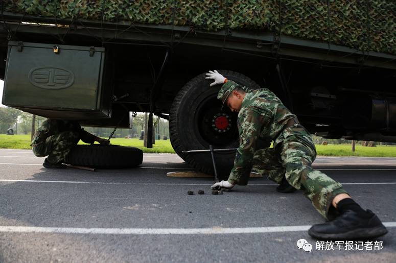 藍惟東攝作者 | 藍惟東來源 | 解放軍報記者部(id:jfjbjzb)感覺不錯