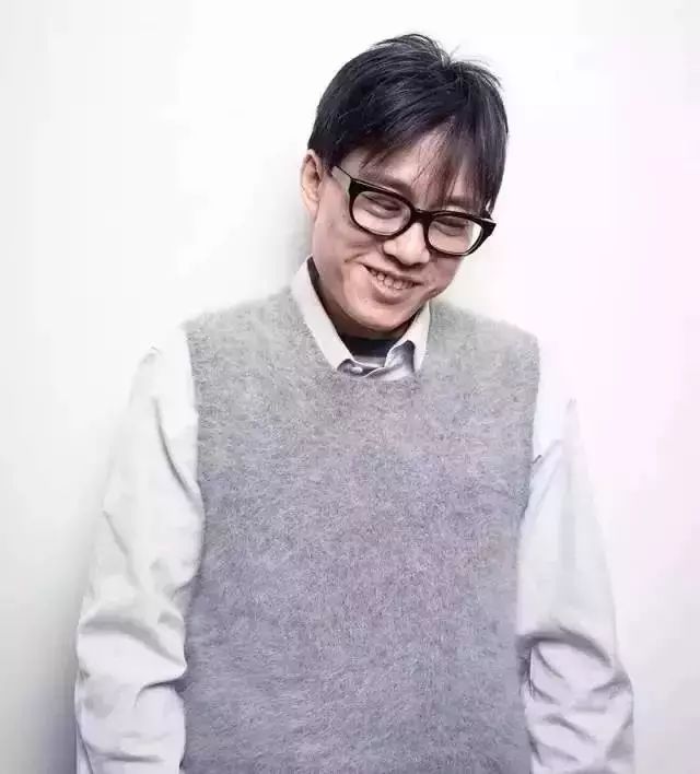 林夕我写了上千首歌词其实也不过三个字