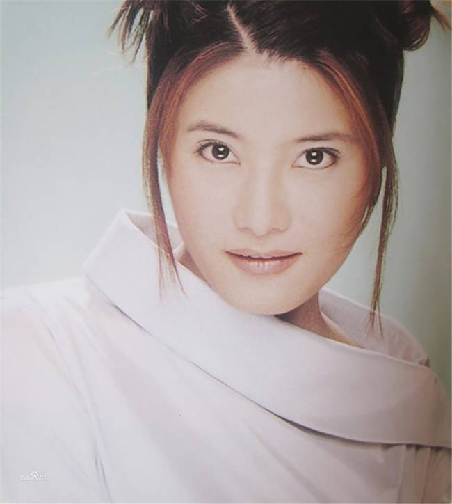 一代打女杨丽菁过劳险瘫痪今48岁复出身手敏捷几张照片证明实力