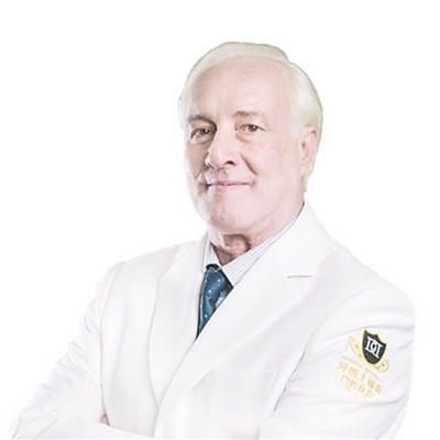 阿尔弗雷多·罗萨蒂 口腔种植医学博士,教授 意大利国家牙科研究院