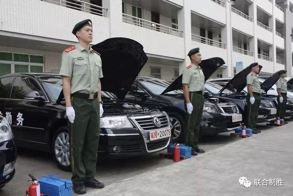 某部为"军车"全面体检做好执勤工作迎接"十九大"