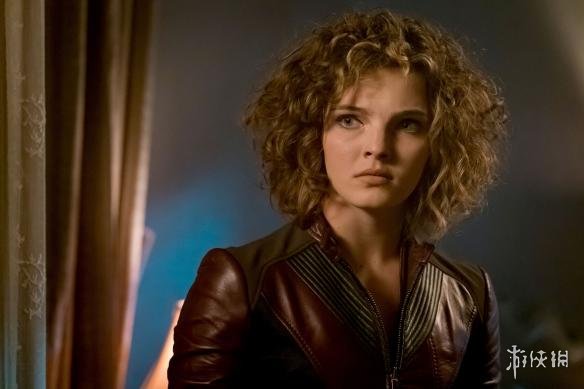 "猫女"与"飞虎女"将面对疯狂的芭芭拉,芭芭拉将深化为《哥谭