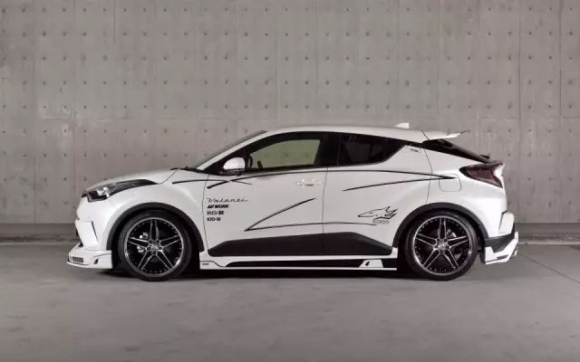 丰田CH-R改完后竟然有小钢炮的味道!