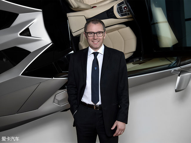 商务部主管 federico foschini兰博基尼汽车有限公司总裁兼首席执行官