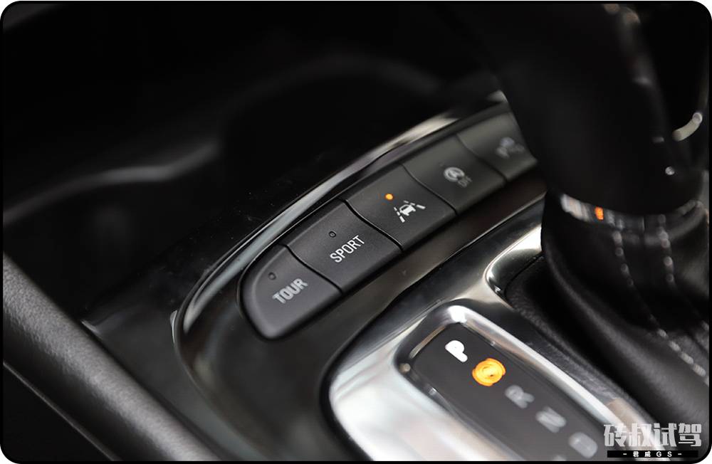 再不疯狂就老了！赶紧开这车爽一把！