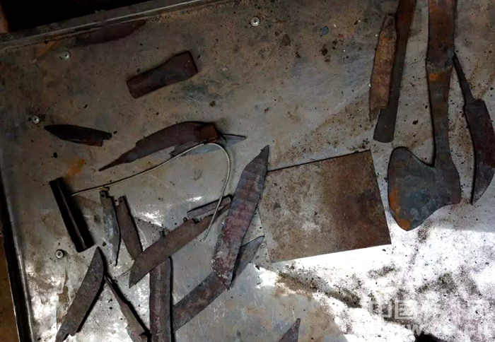 半成品的刀坯赫和斧头坯子经济日报-中国经济网欧云海摄