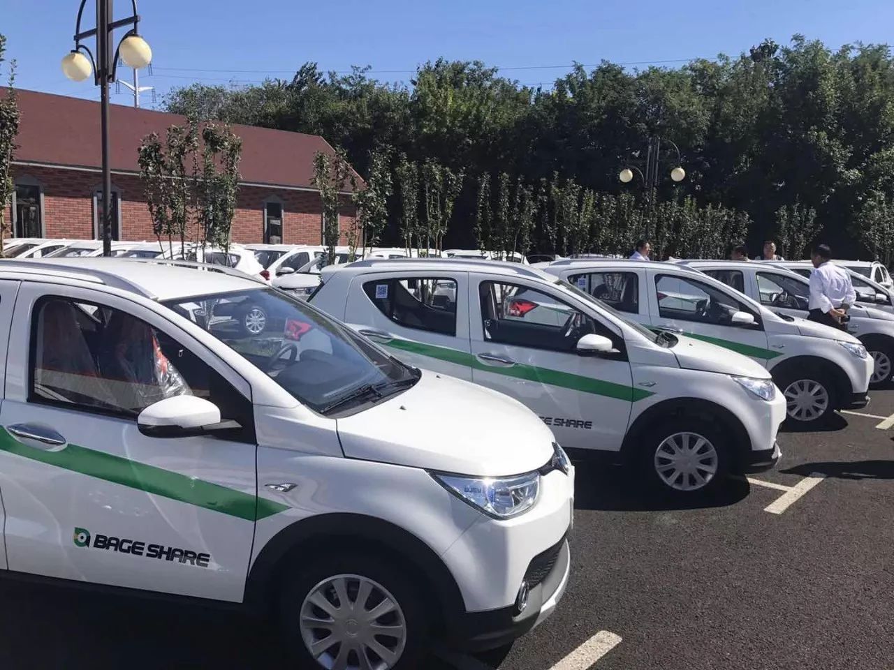 电动共享汽车(共享电动汽车租车)