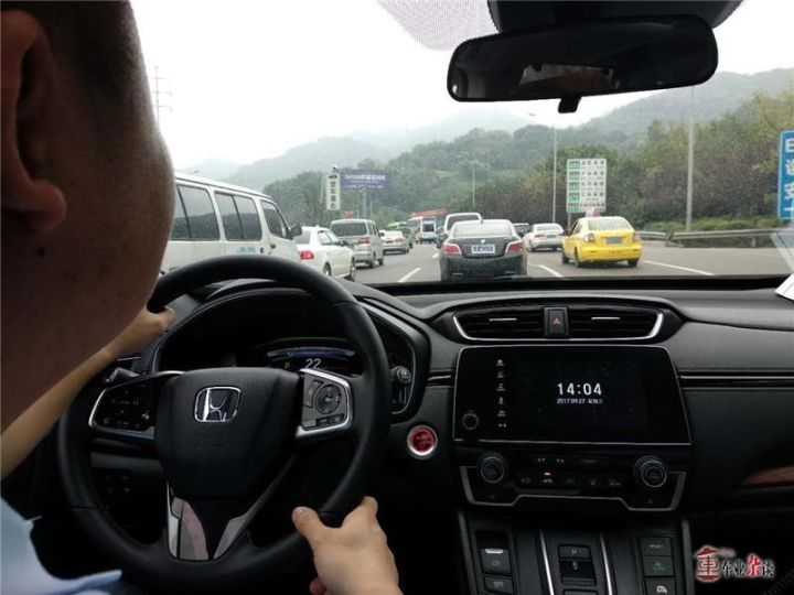 本田CR-V锐·混动重庆上市，在山城实测油耗仅2.86L？